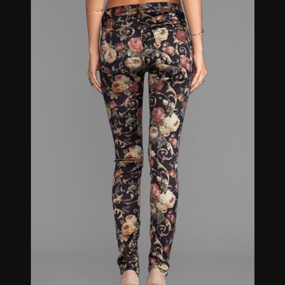 The Skinny in Floral Chintz - Picture 5 of 6